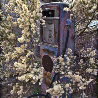 ss-old-gas-pump